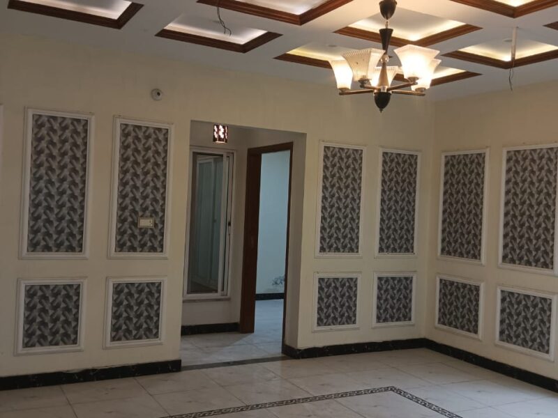 5 MARLA HOUSE FOR SALE IN GULBERG VALLEY