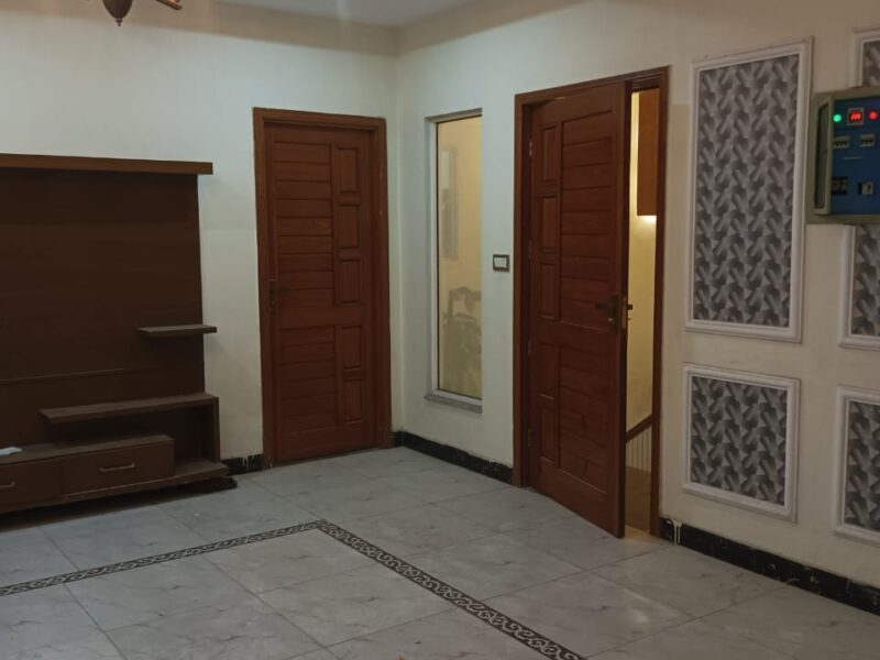 5 MARLA HOUSE FOR SALE IN GULBERG VALLEY